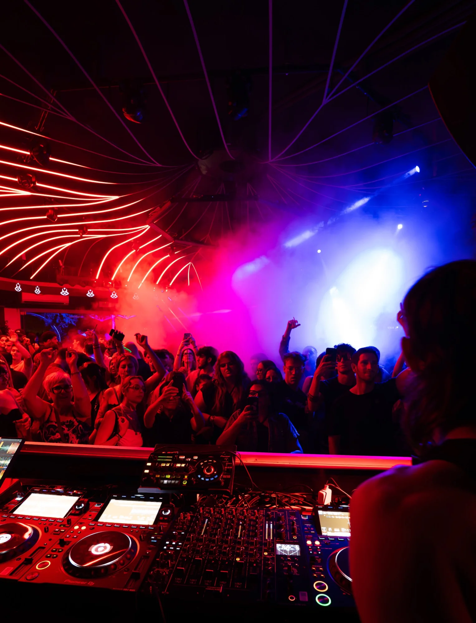 BASE CLUB